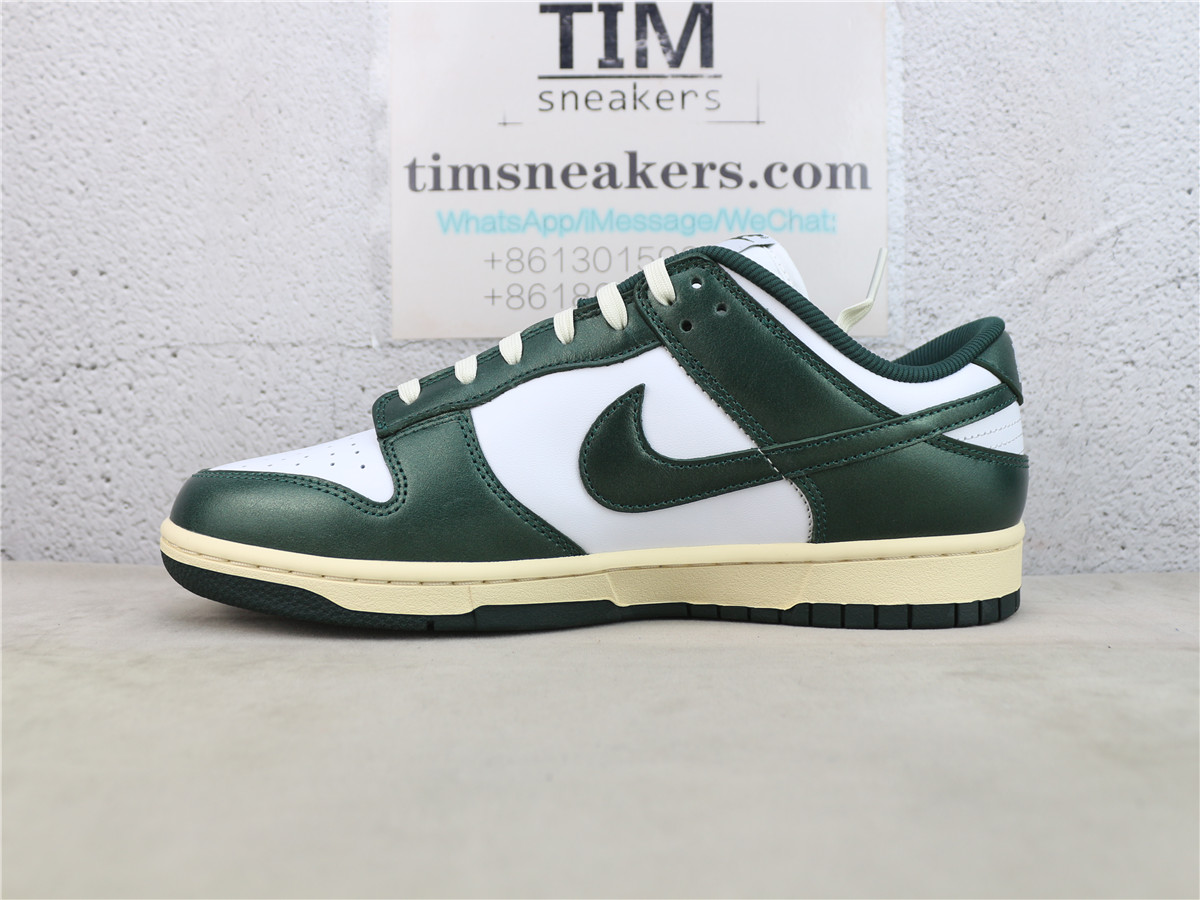 M Batch Nike Dunk Low Vintage Green DQ8580-100